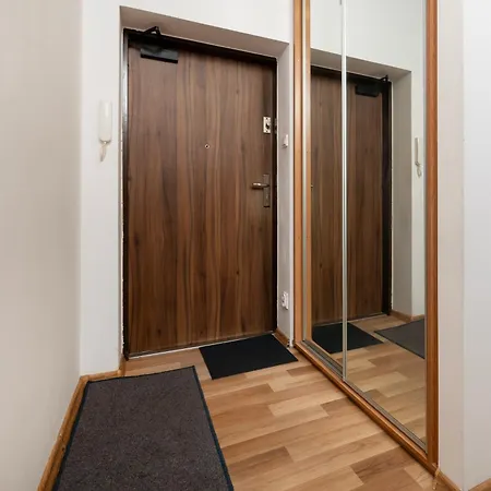 Park Staromiejski Standard By Bookinghost Apartament Łódź